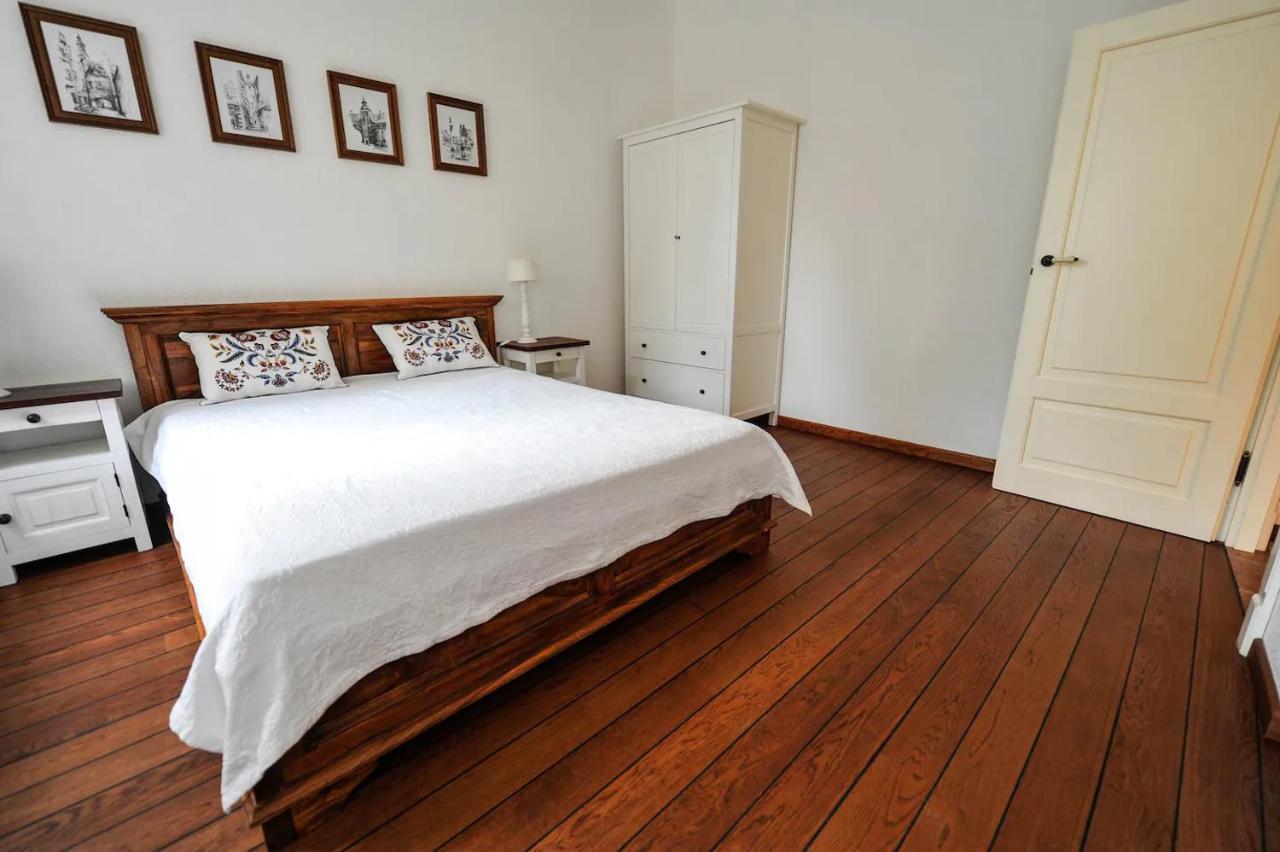 Castle Square Apartment วอร์ซอ ภายนอก รูปภาพ