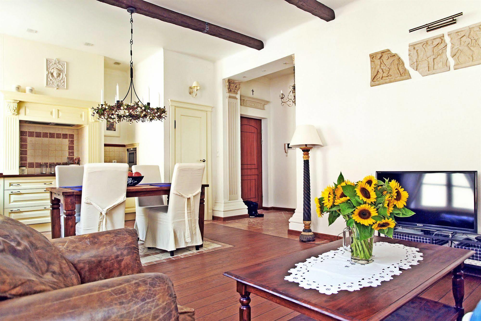 Castle Square Apartment วอร์ซอ ภายนอก รูปภาพ